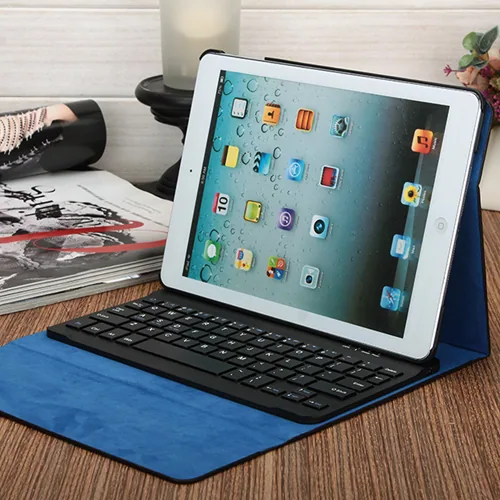 902 - Keyboards for iPad 2, 3 and 4