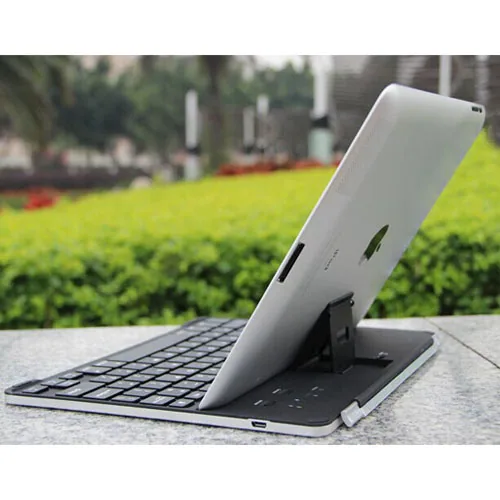 HB0817 - Keyboards for iPad 2, 3 and 4